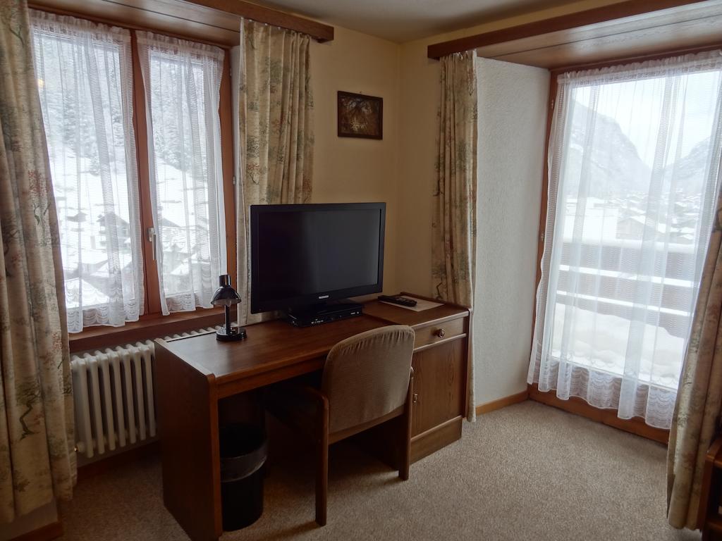ザース・グルントMonte Rosaアパートメント 部屋 写真