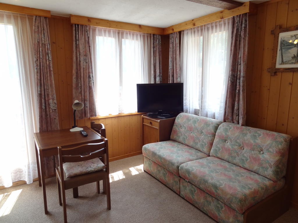 ザース・グルントMonte Rosaアパートメント 部屋 写真