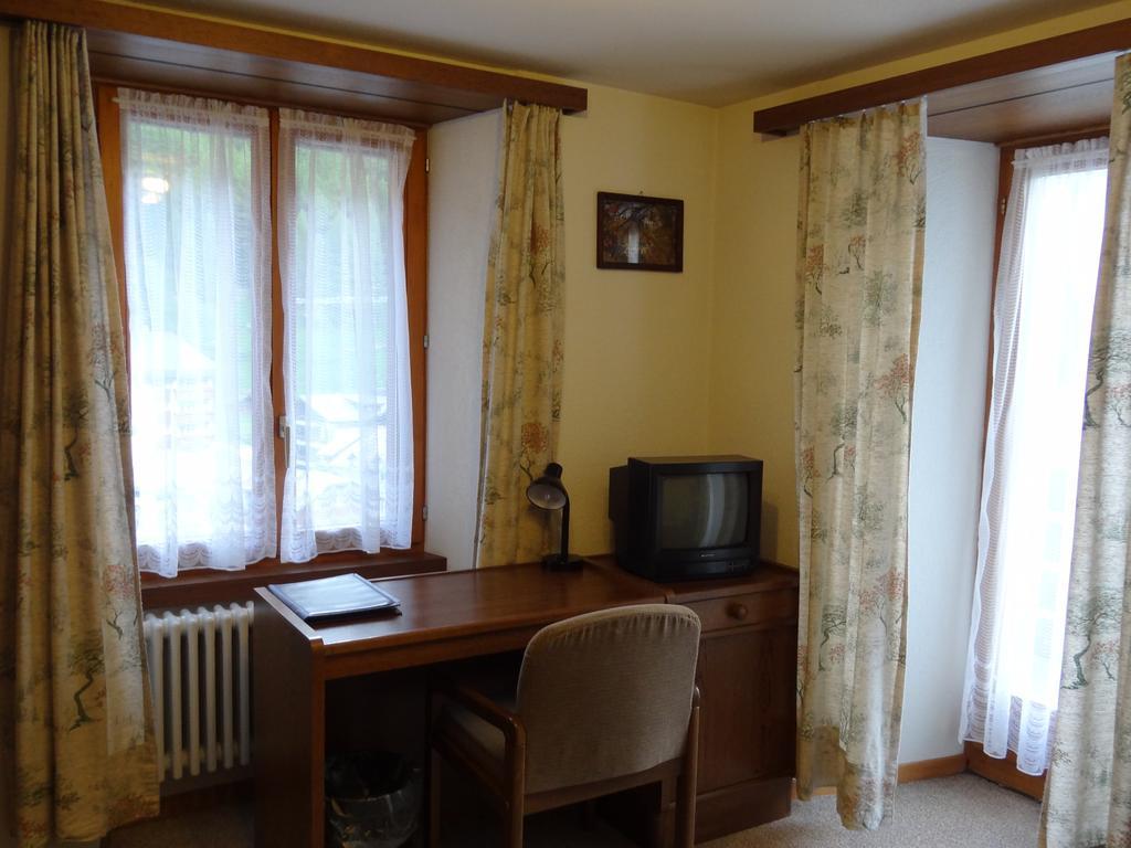 ザース・グルントMonte Rosaアパートメント 部屋 写真